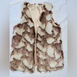 Decree faux fur vest